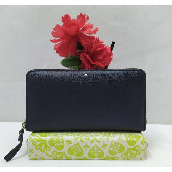 Kate Spade New York Black Leather Zip Around Credit Card Wallet - $178 - Picture 1 of 16